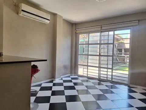 Depto Tipo Casa en Venta en Victoria, USD 119.000