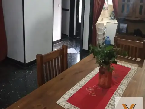 Casa en venta - 2 Dormitorios 1 Baño - Luján