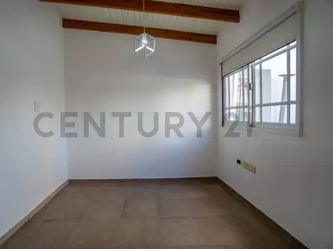 Calle 2 entre 46 y 47 700, Piso 0