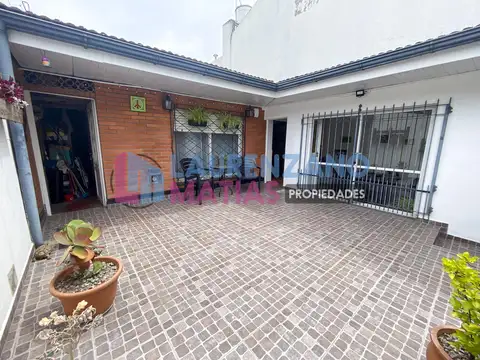 ALQUILER CASA SOBRE LOTE DE 8,86 X 17 - VILLA DEVOTO