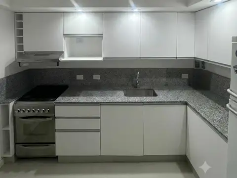 Departamento en Alquiler con 1 cocheras
