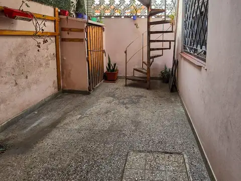 PH 3 ambientes con entrada independiente, patio y terraza - Barros Pazos 6200, Villa Lugano, Cap. Fe