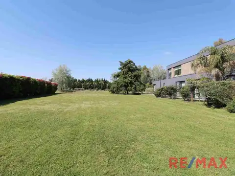 Venta Lote Terralagos, barrio House fondo a lago.