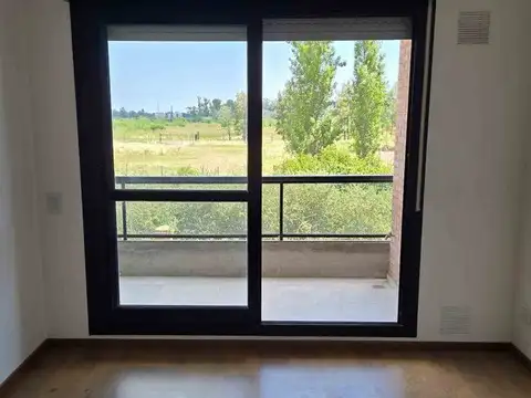 Departamento en Venta en Fisherton, USD 65.000