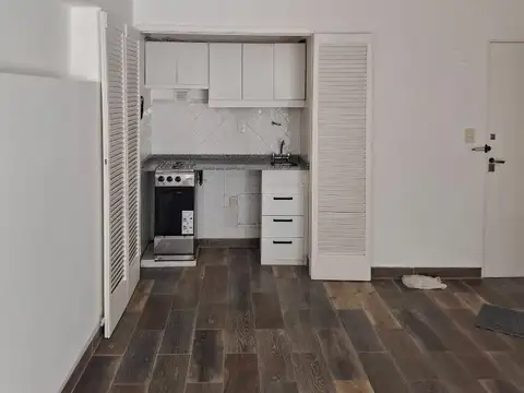 Oficina en Alquiler en Barrio Norte, $ 630.000