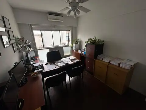 Oficina en Venta 2 Ambientes en San Nicolás Muy Luminosa