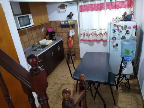 Casa 3 ambientes con 2 baños