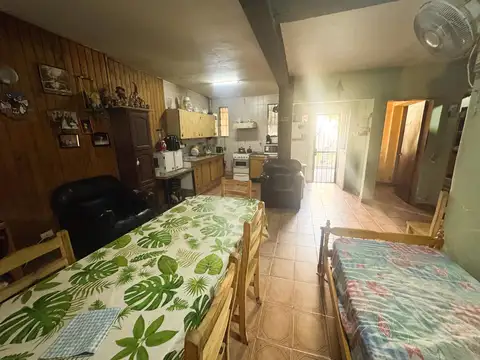 Casa 4 ambientes con 1 baño
