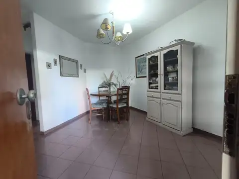 Depto Tipo Casa 4 ambientes con 1 baño