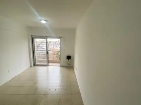VENTA MONOAMBIENTE APTO CRÉDITO CON PILETA EN MORÓN