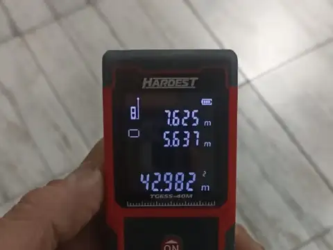 LOCAL 43M2 CUBIERTO LOSA SIN COLUMNAS