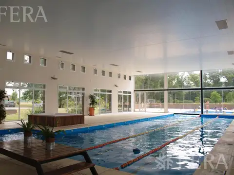 Venta de terreno de 2500 m2 en Campos de Roca II