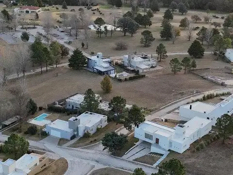 Venta De Lote De 975M² (L1, Mza 11) En Country Carlos Paz Golf - San Antonio De Arredondo