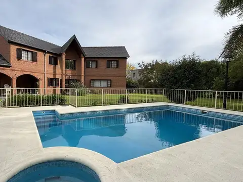 VENTA CASA 5 AMB PILAR SAINT MATTHEW'S VILLAGE LOTE INT ACEPTA PERMUTA