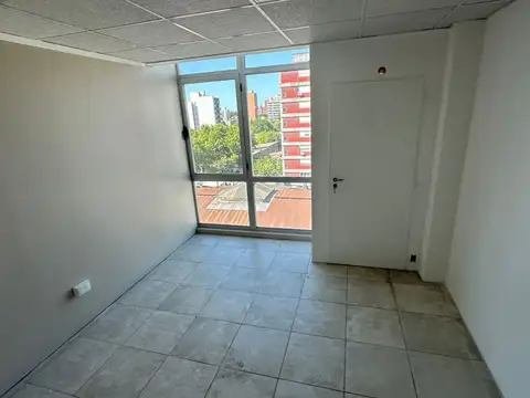 Paunero 1600, Piso 5