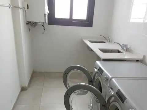 Departamento en Alquiler con 1 cocheras