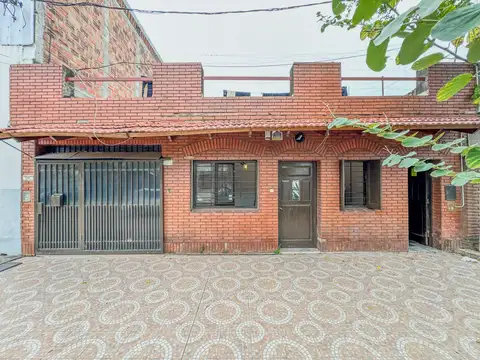 Departamento con Terraza Apta Para Construir Más Unidades