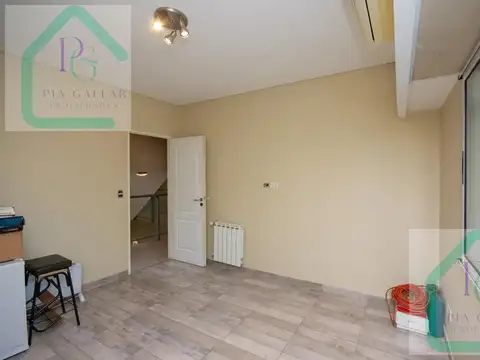 Casa 5 ambientes con 3 baños