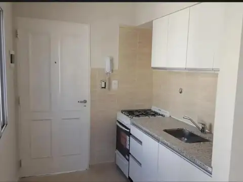 DEPARTAMENTO 2 ambientes con terraza propia