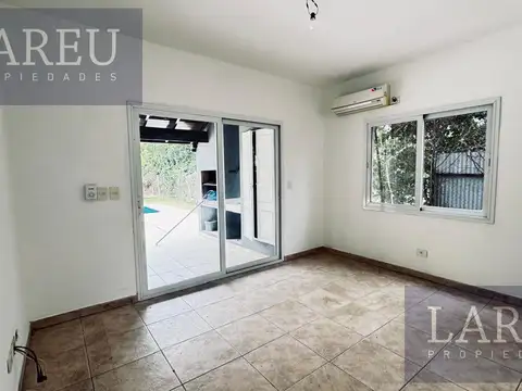 Casa 7 ambientes con 5 baños
