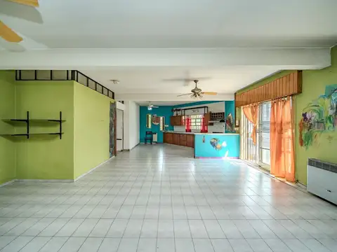 Depto Tipo Casa en Venta de 9 ambientes