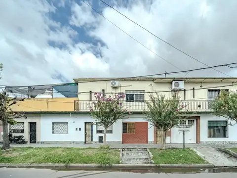 Depto Tipo Casa en Venta en Loma Hermosa, USD 110.000