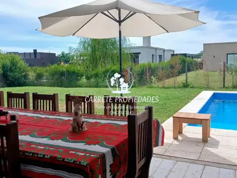 Casa en alquiler 4 ambientes, AMOBLADA con Pileta. Barrio San Sebastián. Pilar