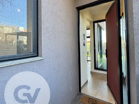 Depto Tipo Casa en Venta en Las Acacias, USD 139.000