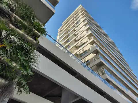 Av San Martín y Av Maipú - 2 Ambientes y 1/2 - Venta