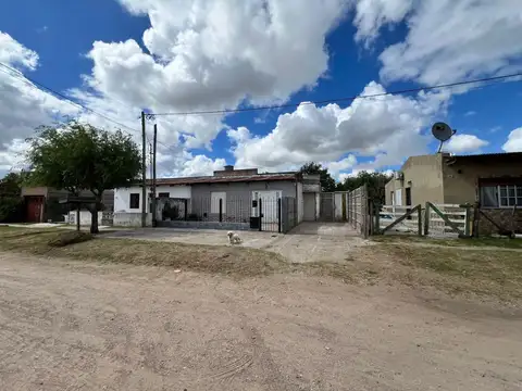 CASA EN VENTA ROQUE PEREZ