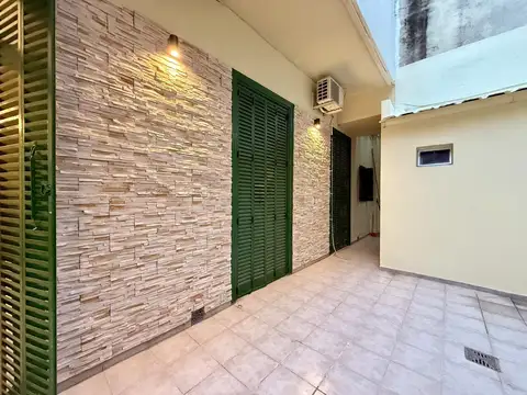 Depto Tipo Casa en Alquiler de 2 dormitorios