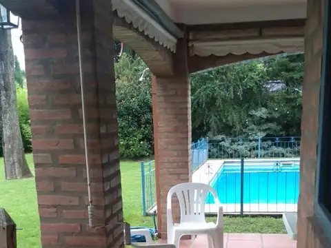 Casa 4 ambientes con 3 baños