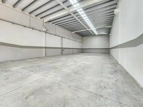 Galpon en Alquiler 40  mts Fondo