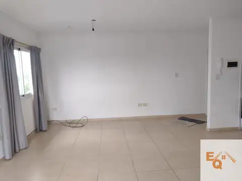 domingo Sarmiento 2101, San Miguel, Provincia de Buenos Aires, 100
