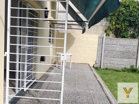 PH en venta - 2 Dormitorios 2 Baños - 255Mts2 - Ringuelet