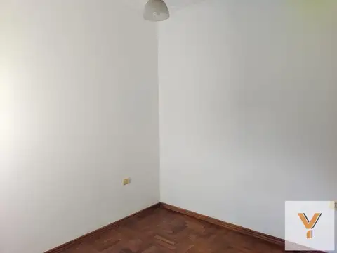 Depto Tipo Casa 4 ambientes con 1 baño