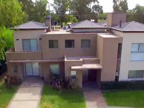 Casa en Venta en Country El Paraíso, USD 200.000