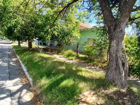 Casa 10 ambientes con 3 baños