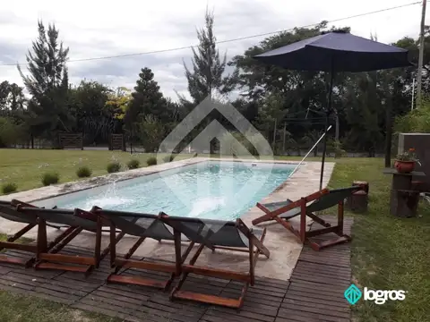 Casa en Alquiler con 2 cocheras