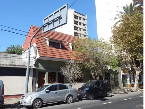 AVELLANEDA CENTRO, A MTS. AV. MITRE, PH 3 DORMIT. AL FRENTE 