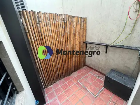 Depto Tipo Casa 2 ambientes con 1 baño