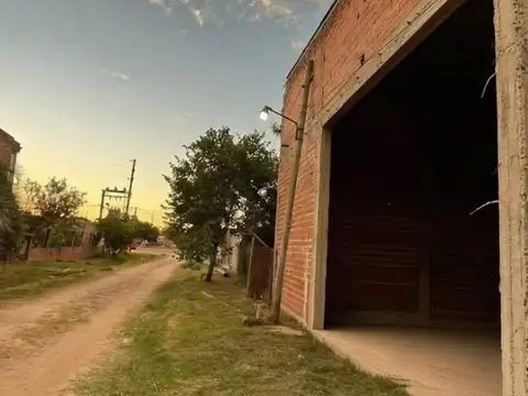 30 metros de Ruta pcial. 27 100