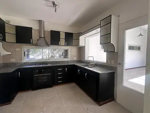 Casa en Alquiler en San Isidro Labrador, USD 2.000