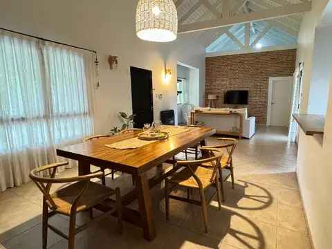 Casa en Venta con 1 cochera