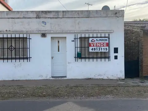 Venta | Casa | 2 Dormitorios | Capitán Bermúdez | Barrio Celulosa
