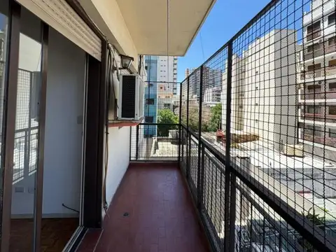 Excelente 3 ambientes con balcón