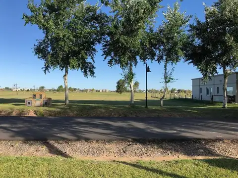 Terreno en Haras del Sur III