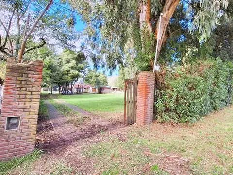 Venta Casa quinta 3 amb con quincho sobre ruta