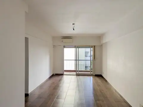 Alquiler Departamento 3 Ambientes con Balcón en Belgrano