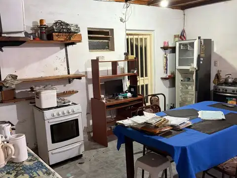 Casa 4 ambientes con 1 baño